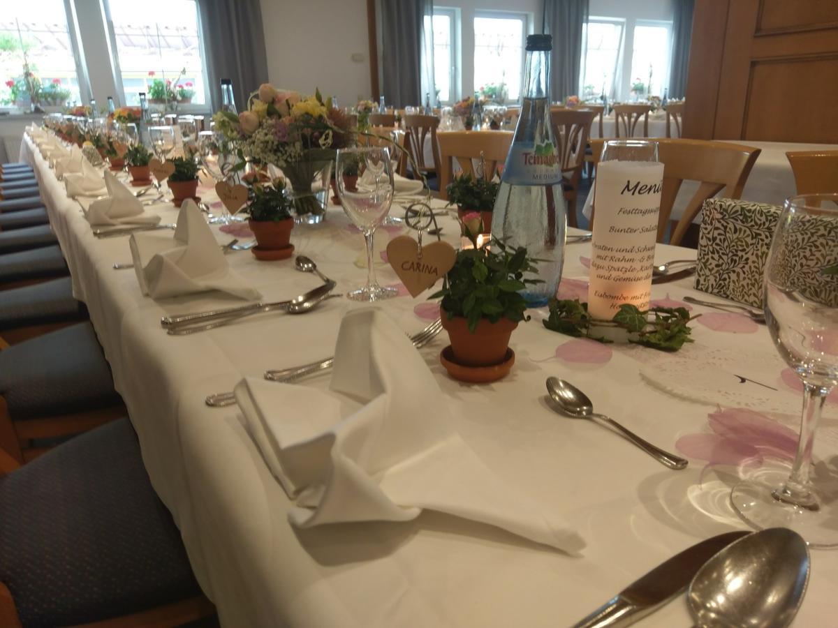 Hotel Alznauer Hof Gomaringen Екстер'єр фото